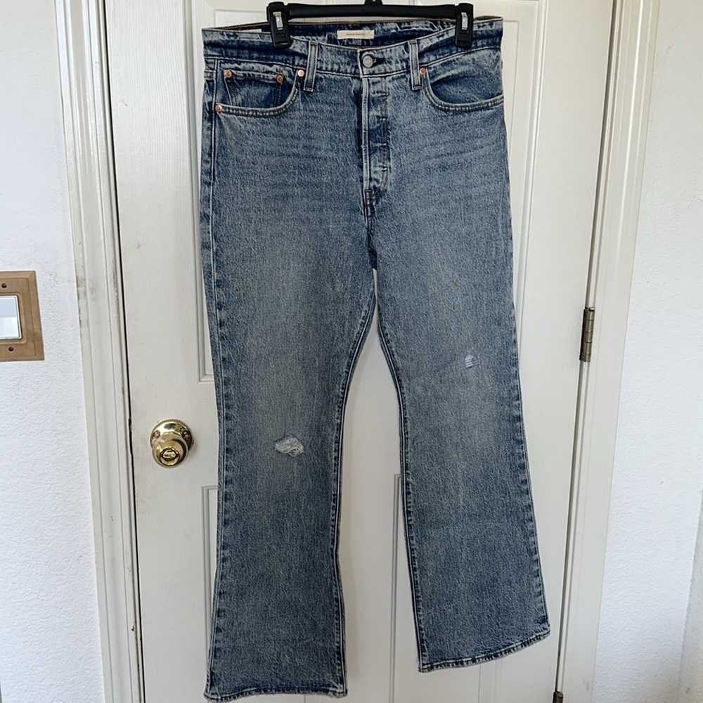 WEDGIE BOOTCUT WOMEN'S JEANS
Medium wash








18 - Picture 7 of 9